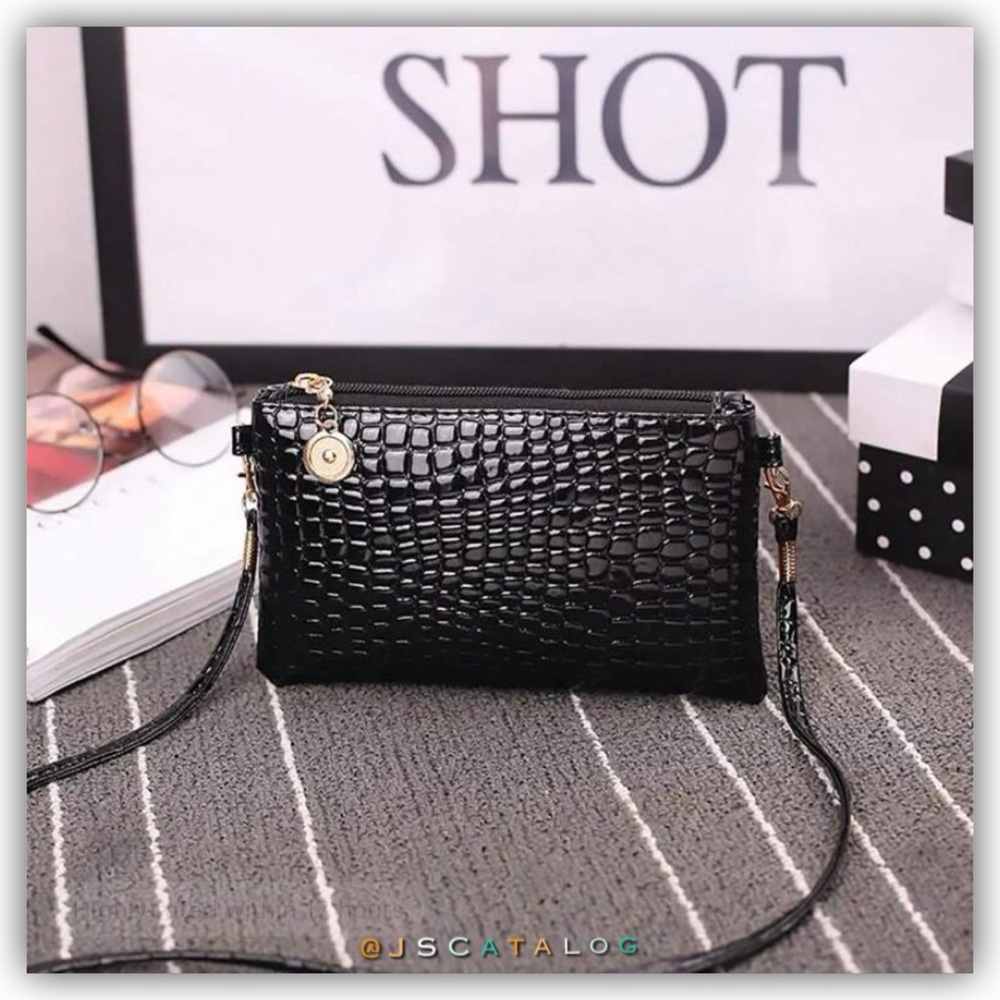 NEW Black Crocodile Leather Crossbody Purse Bag